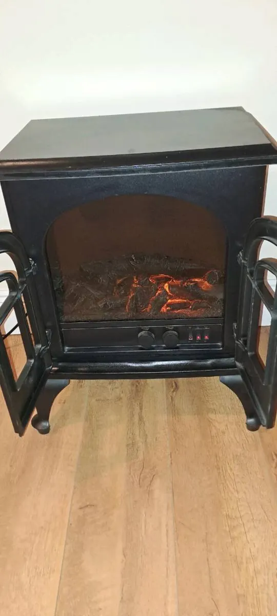 Electric stove room heater - Image 1