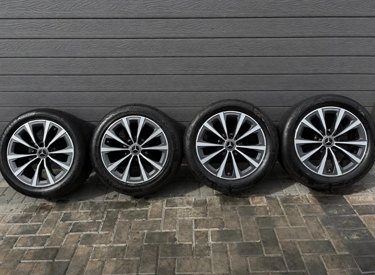 17” GENUINE MERCEDES ALLOY WHEELS & TYRES - Image 2