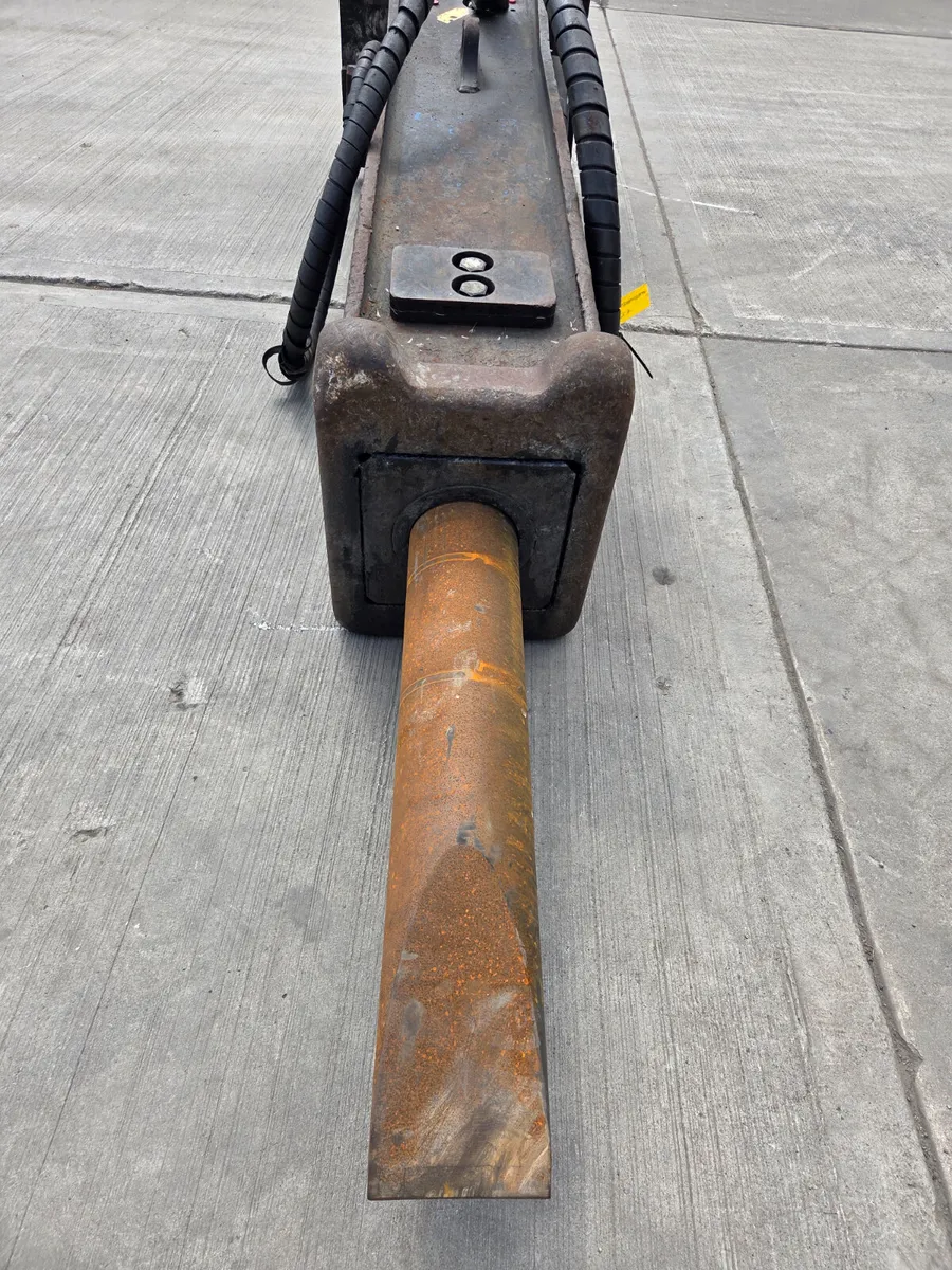 Itadem Gk2500S Rock Breaker - Image 2