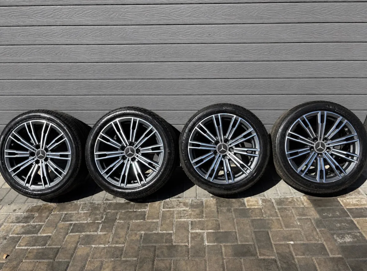 18” GENUINE MERCEDES C,E CLASS ALLOY WHEELS &TYRES - Image 2