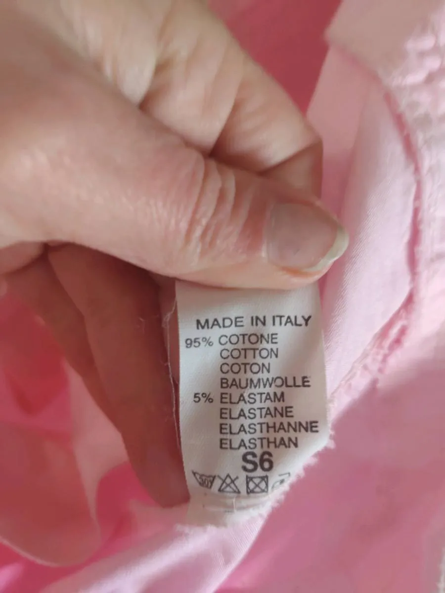 Size m Capri even. M to small l - Image 3