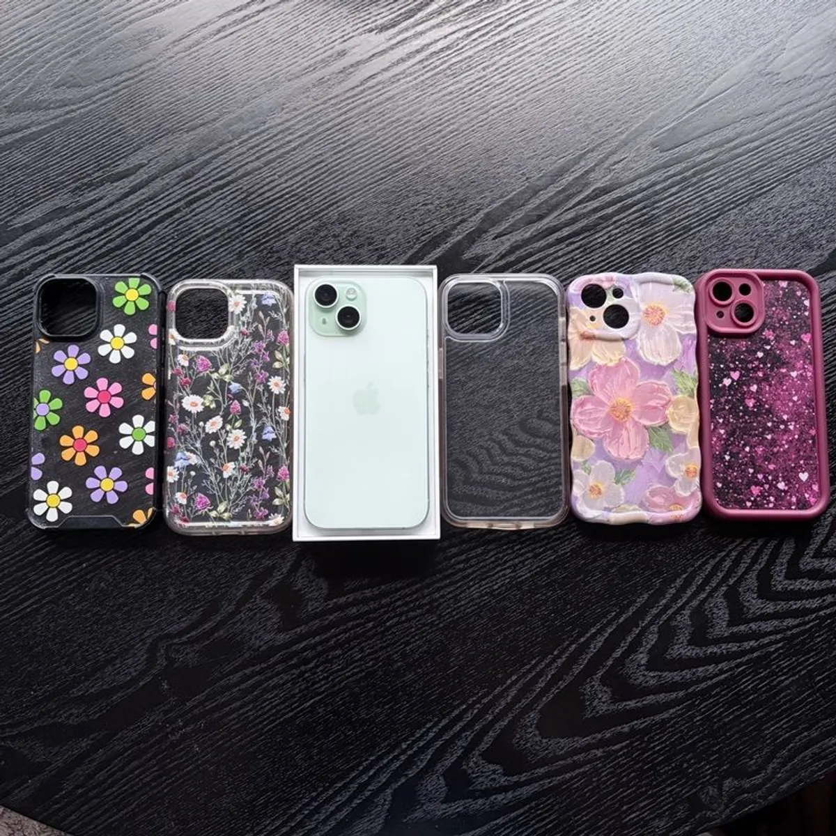 Iphone 15 + 5 cases - Image 1