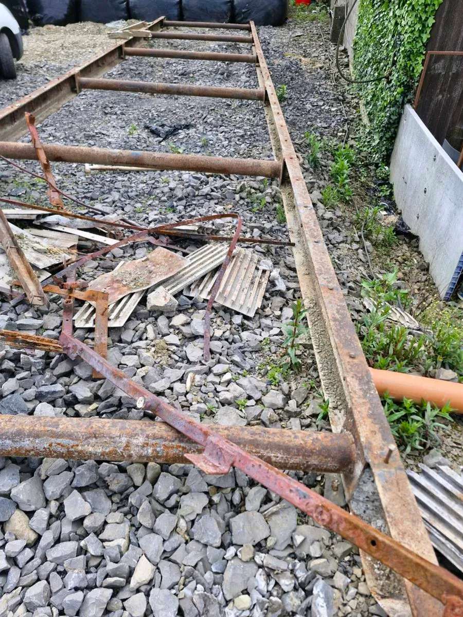 Steel chassis - Image 1