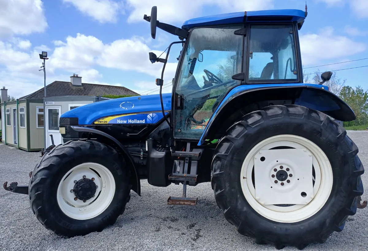 2004 New Holland TM120 - Image 1