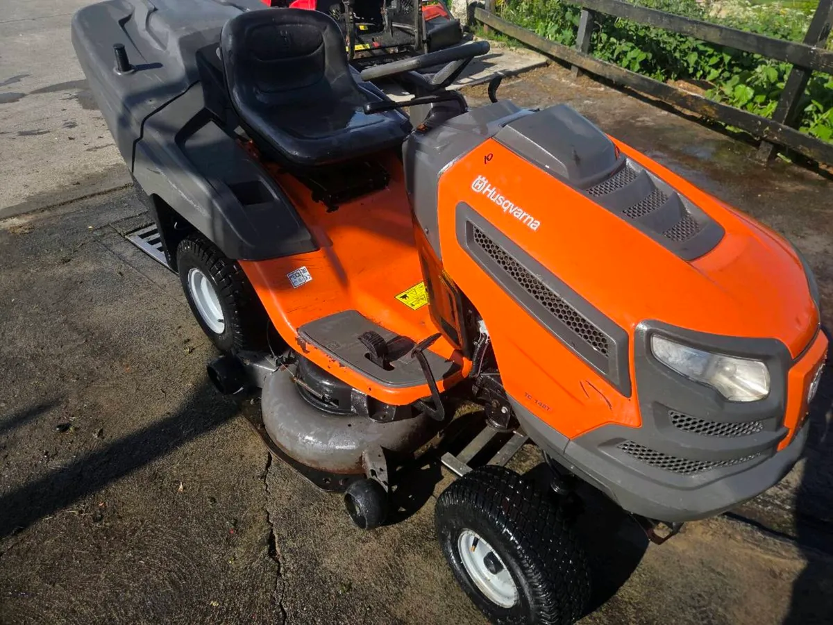 Husquvana lawnmower for sale - Image 1