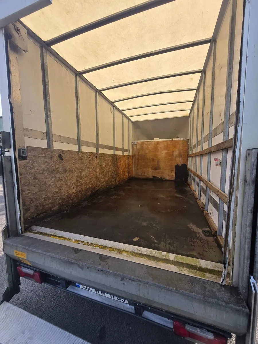Iveco Daily 2015 Luton /Tail lift ( LOW MILEAGE) - Image 3