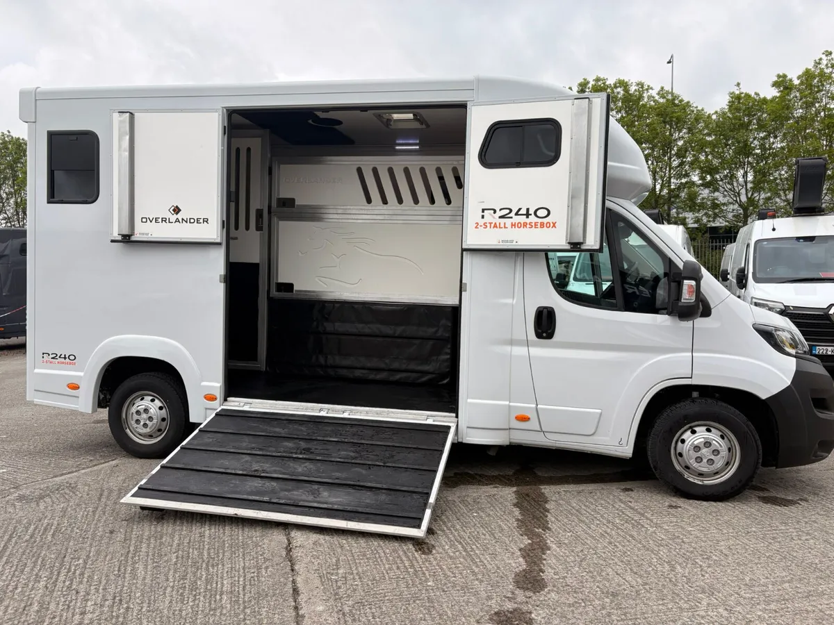 2 Stall HorseBox - Image 1