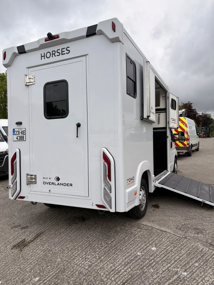 2 Stall HorseBox - Image 2