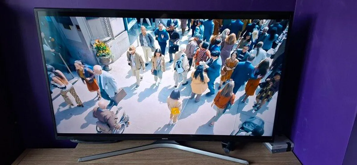 Samsung UE50 MU6120K 50" - Image 1