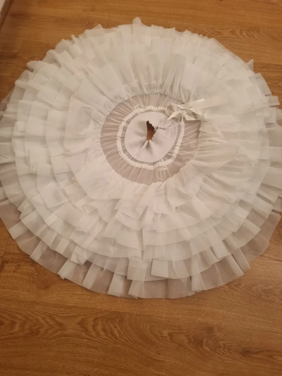 Large hoop for kids dress