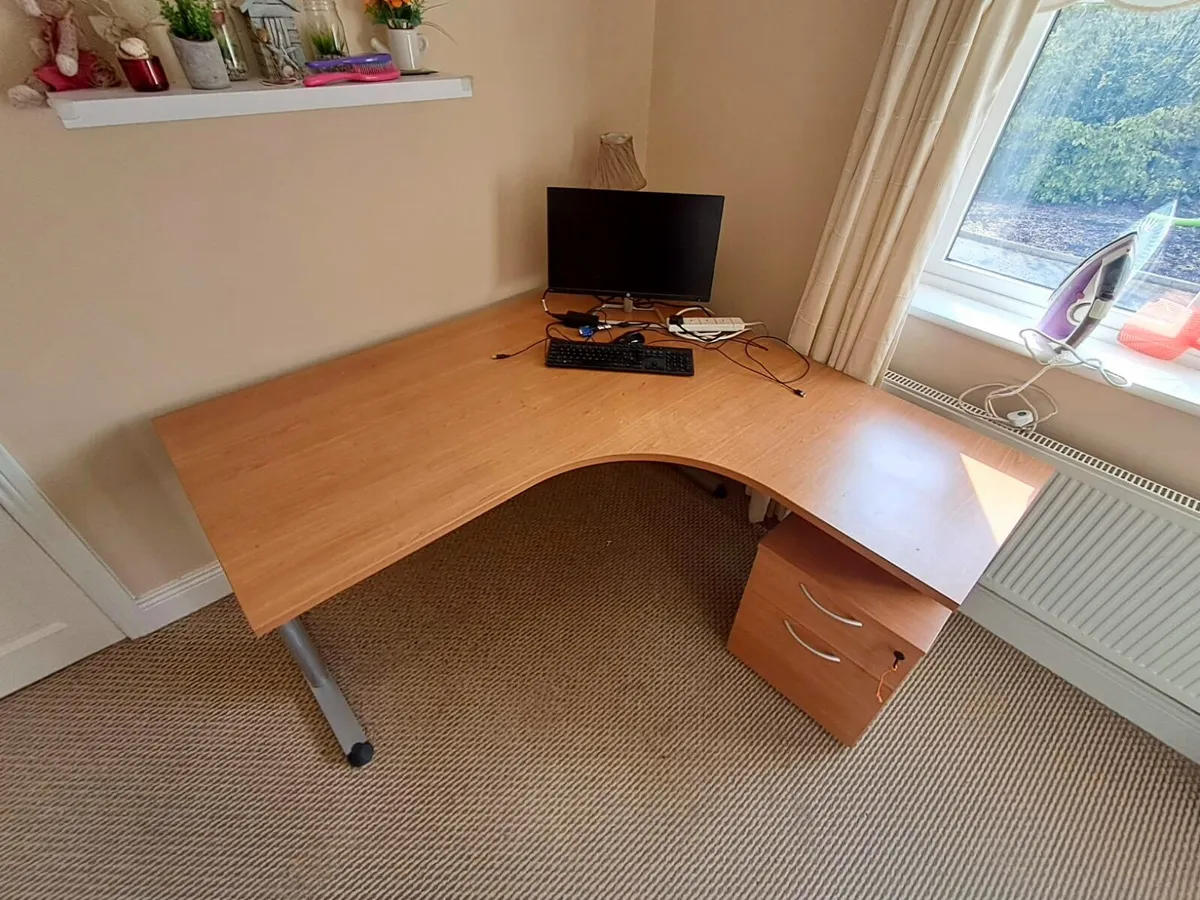 L-Shaped Corner Office Desk 160x160 - Image 2