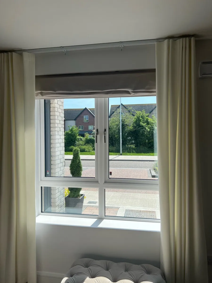Blinds2Go Roman beige electric brand new - Image 3