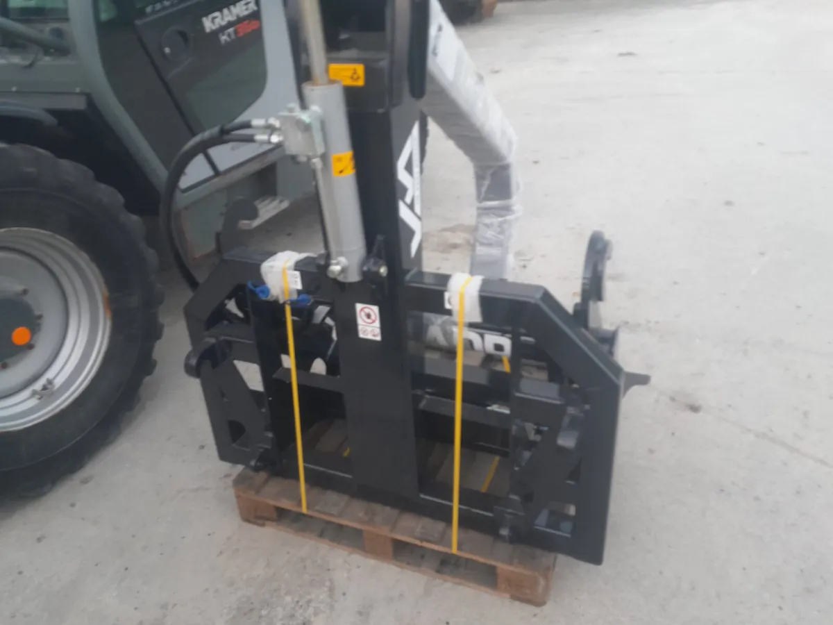 Elephant Truck TR - 3 Bale Handler (18157) - Image 3