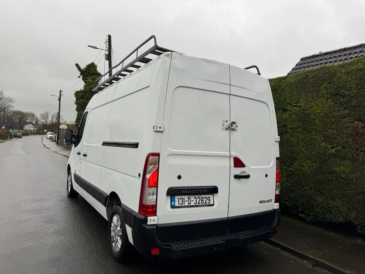 Renault Master cvrt 11/26 ( Aircon ) - Image 4