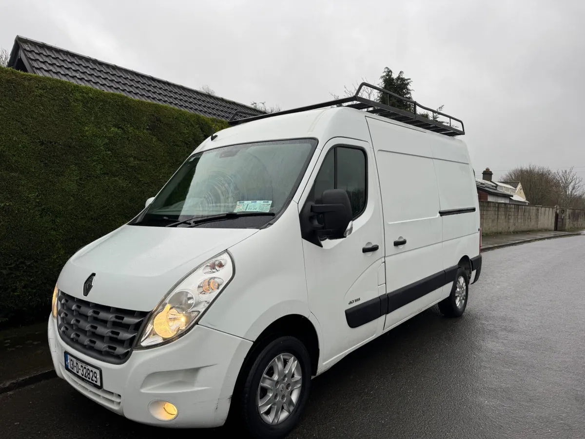 Renault Master cvrt 11/26 ( Aircon ) - Image 3
