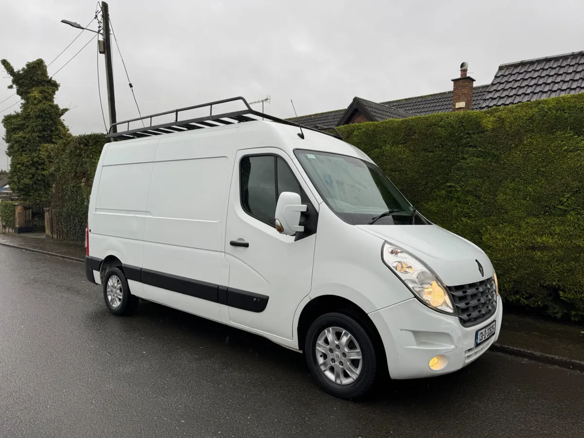 Renault Master cvrt 11/26 ( Aircon ) - Image 1