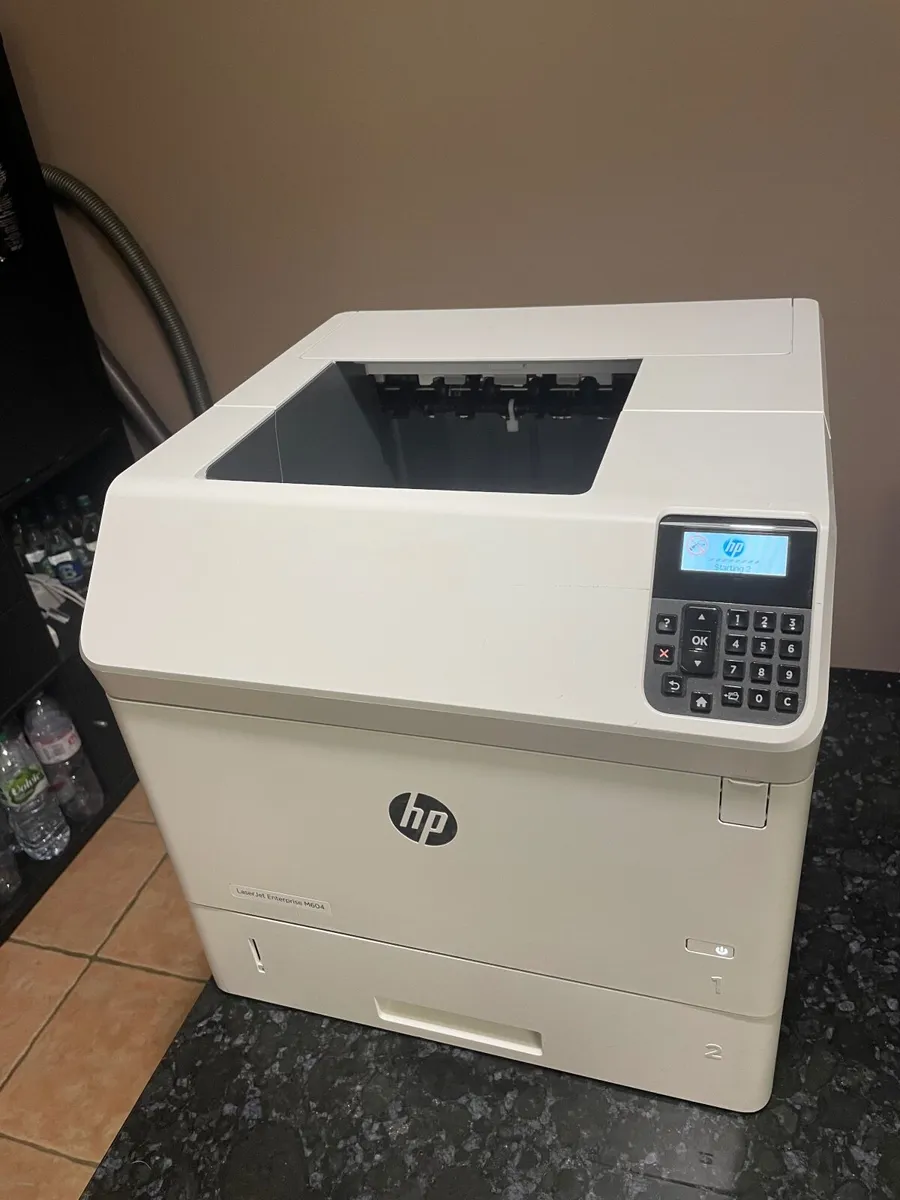 HP LaserJet Enterprise M604 - Image 1