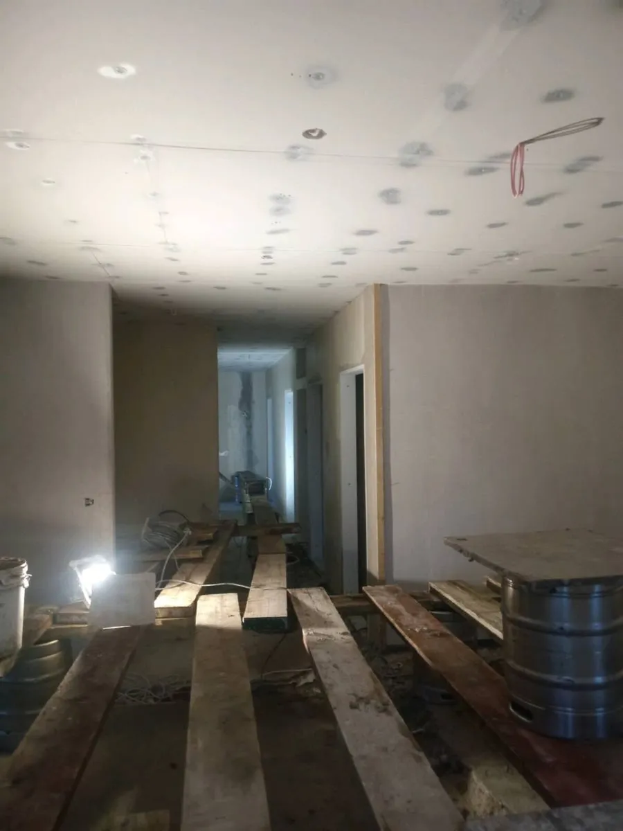 Plasterer - Image 3