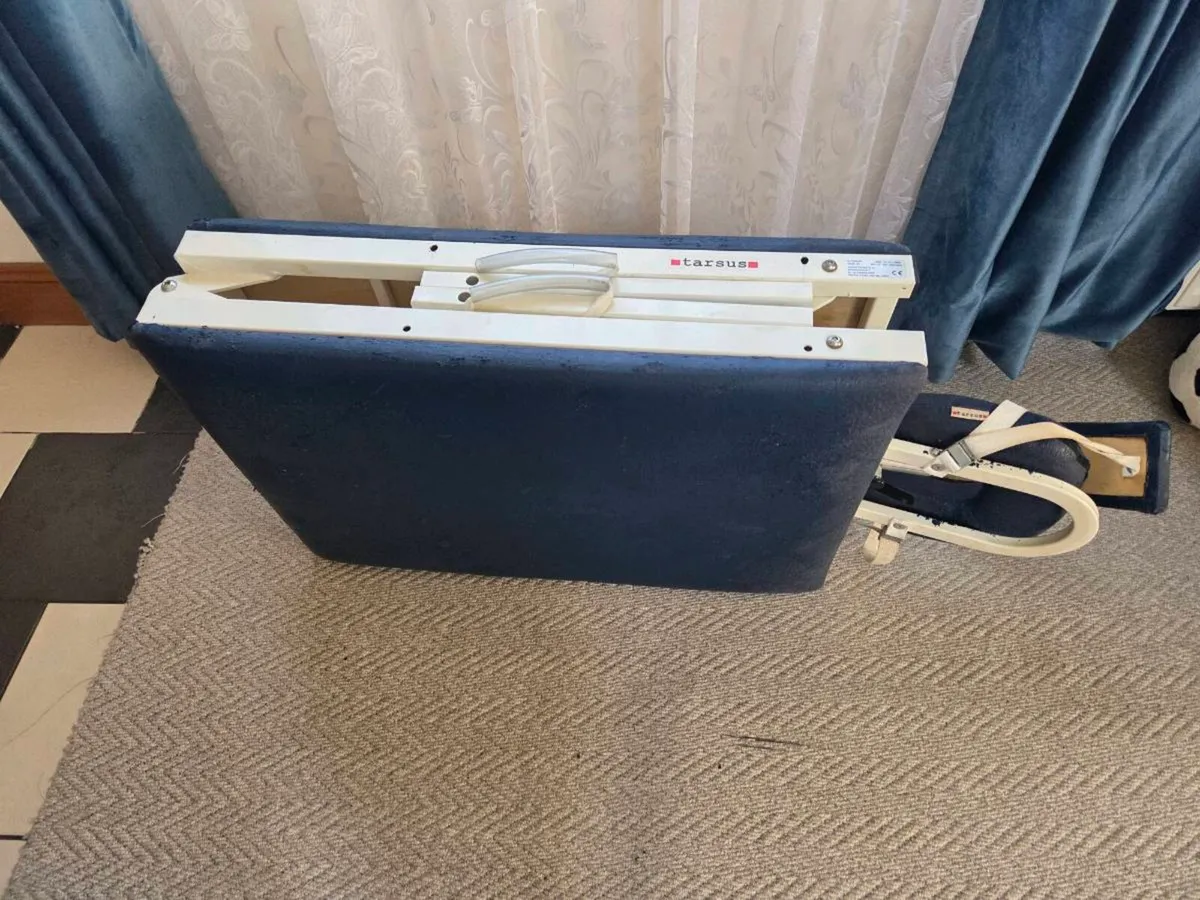 Massage table - Image 4