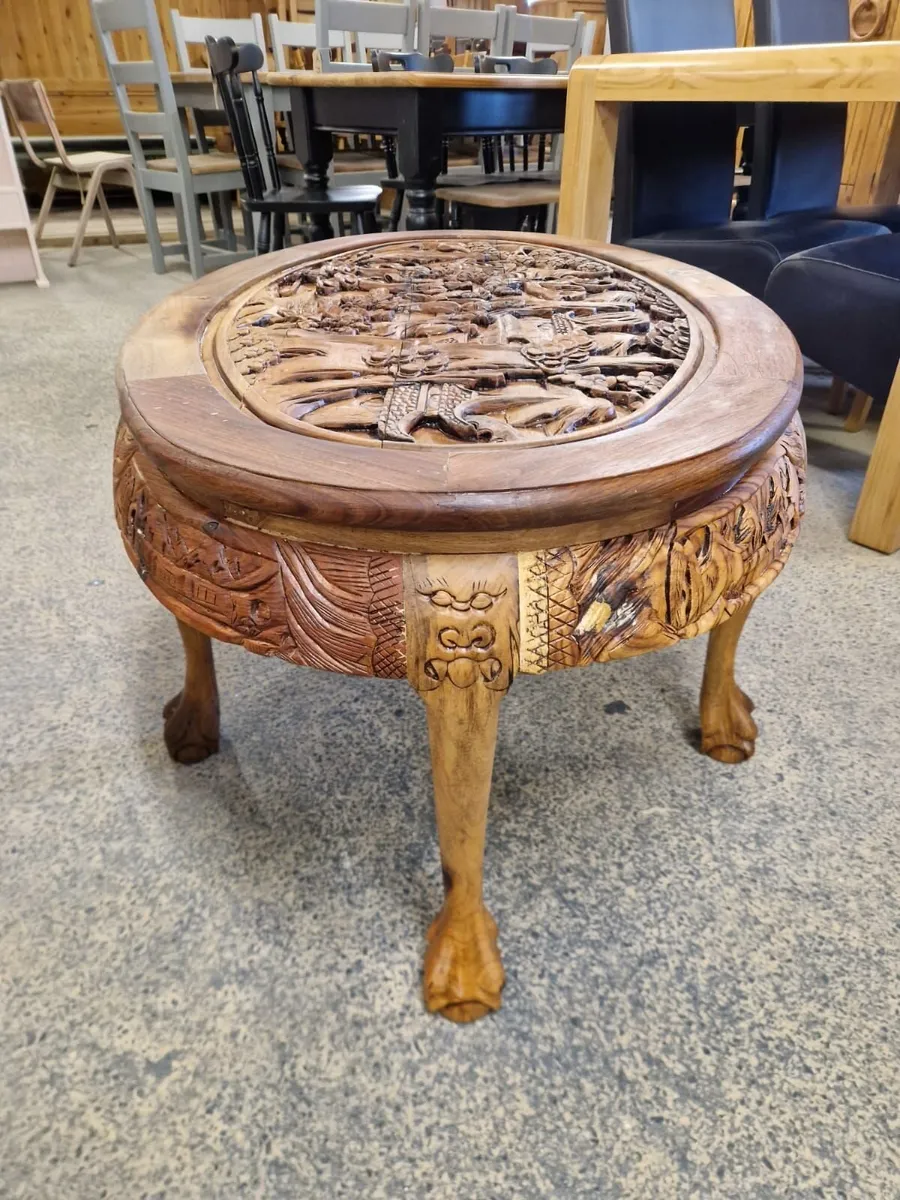 Large vintage Chinese carved oak coffee table - Image 4
