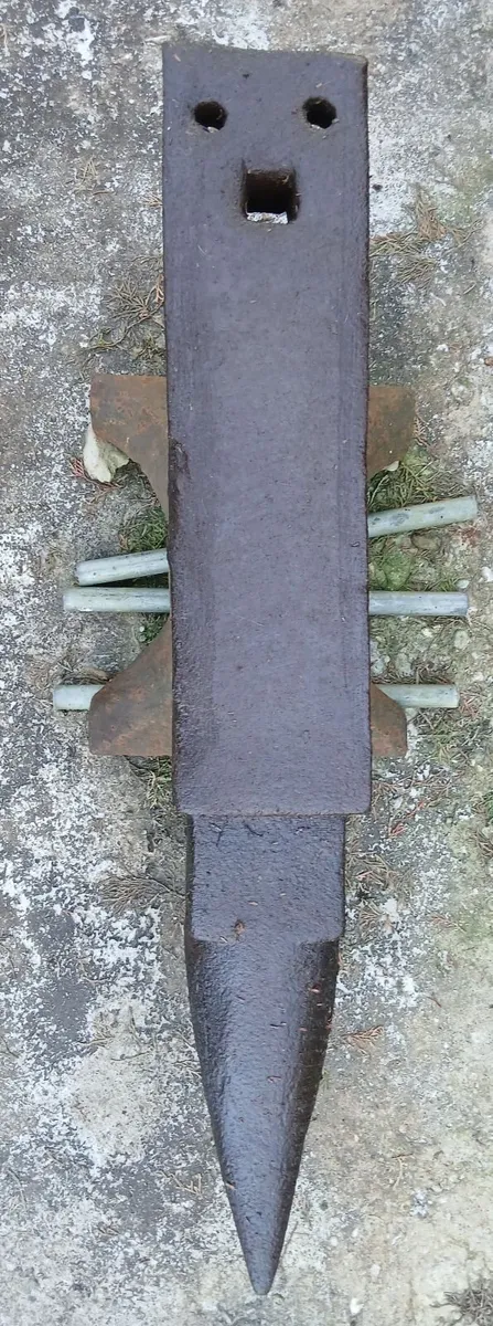 Anvil - Image 4