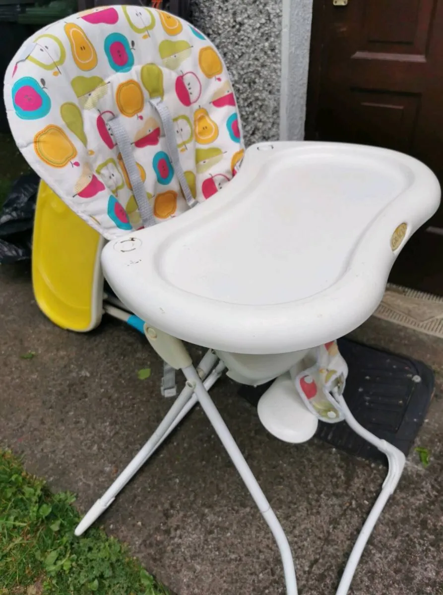 Baby high chair - Image 1