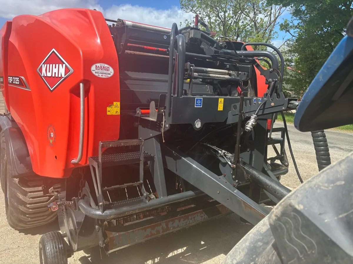 Kuhn FBP 3135 Intelliwrap combi baler - Image 3
