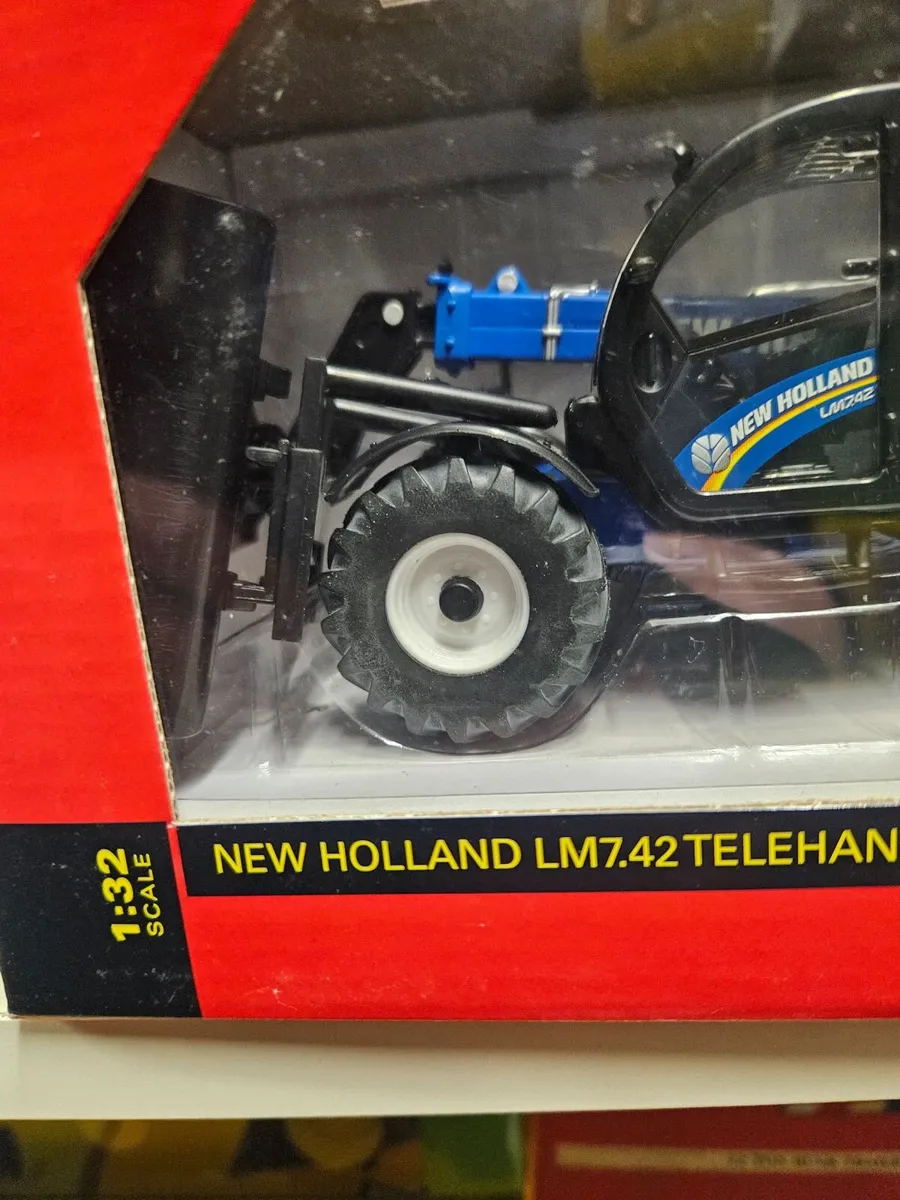 Britain's New Holland Loader - Image 3