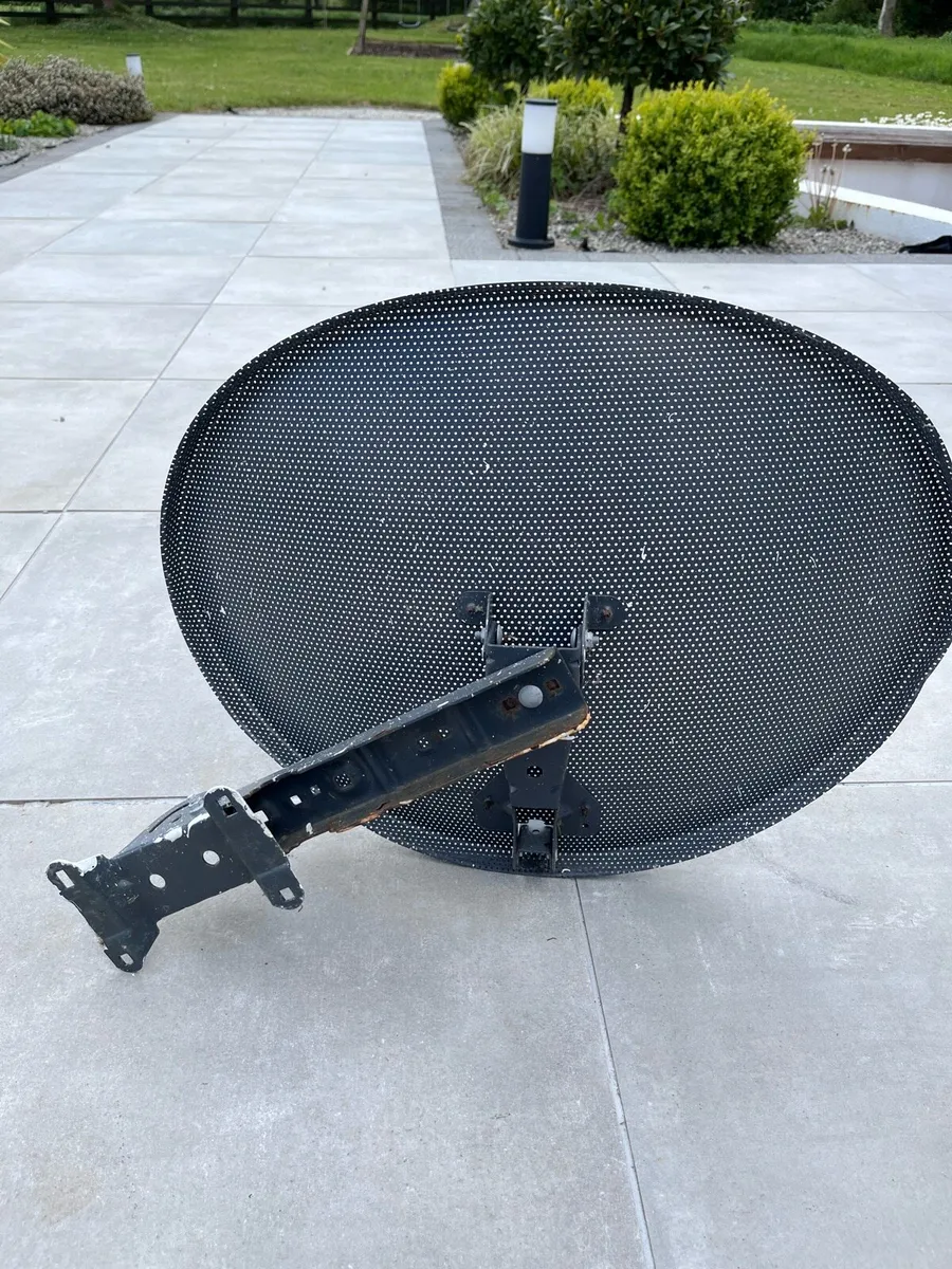 Sky Q Satellite Dish - Image 3