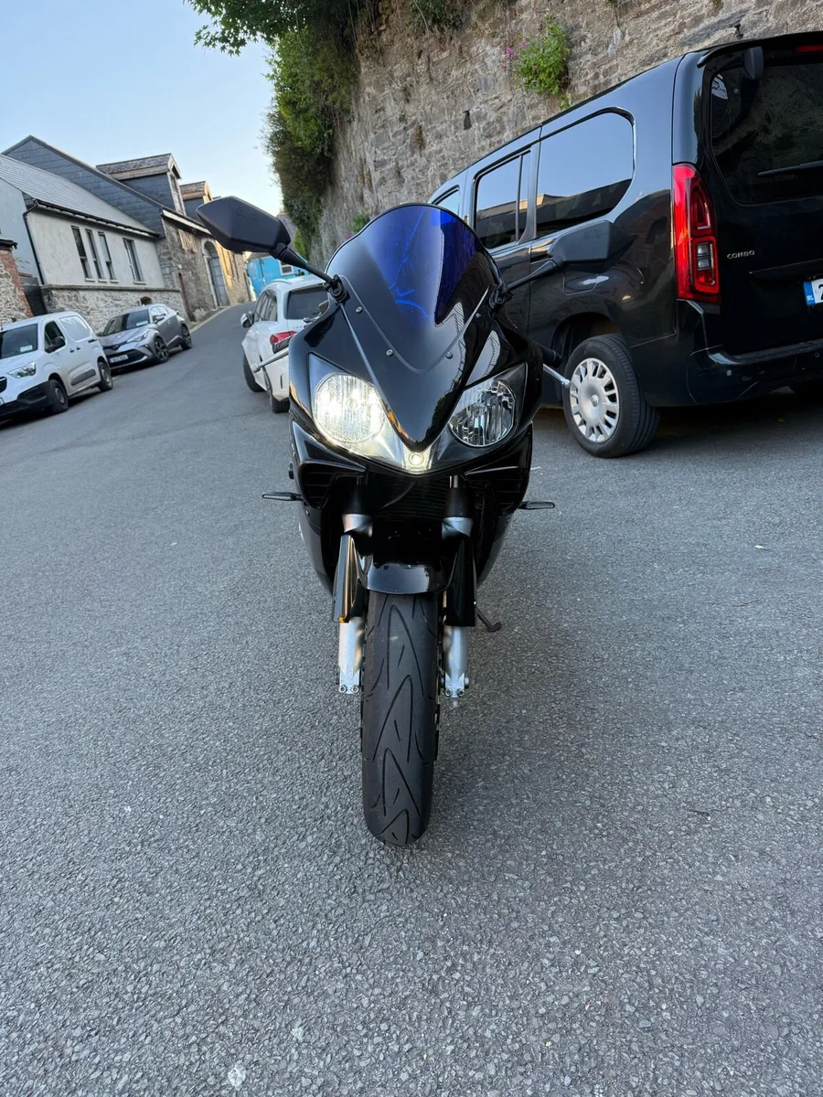 CBR600F4i - Image 2