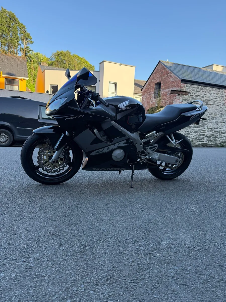 CBR600F4i - Image 3