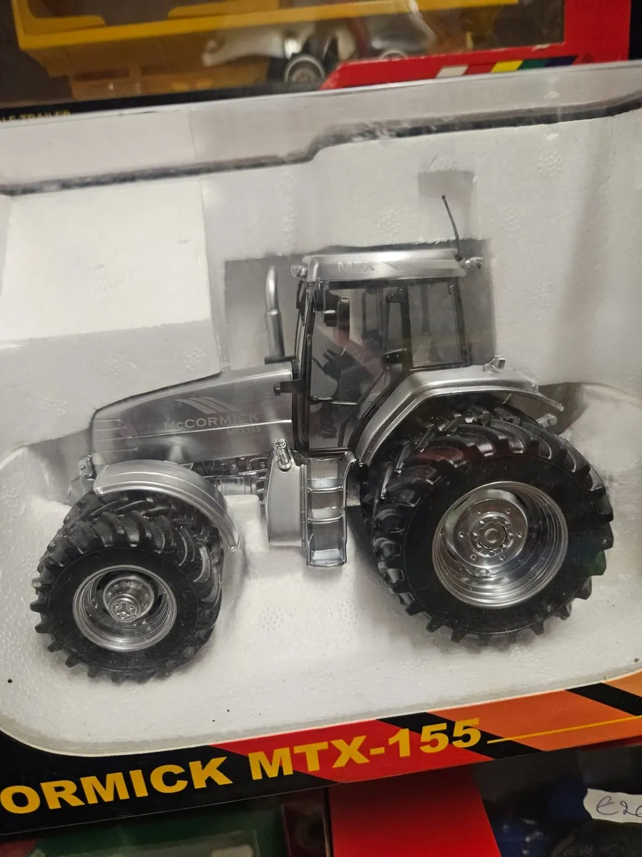 Britain's McCormack Tractor - Image 3