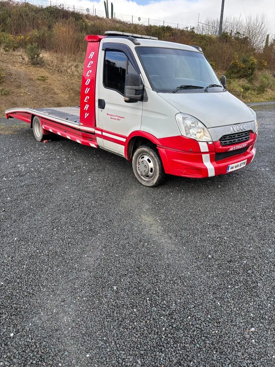 2014 IVECO RECOVERY TRUCK - Image 2