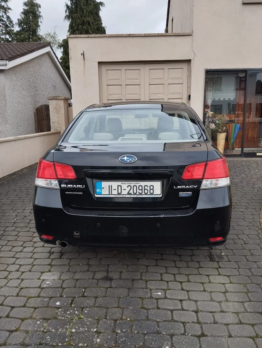 2011 Subaru Legacy 2.0 Boxer - Image 4
