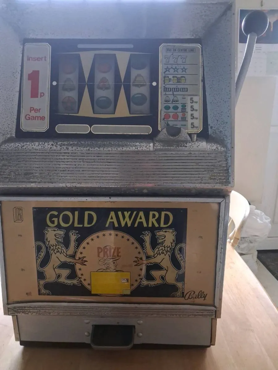 Slot machine - Image 1