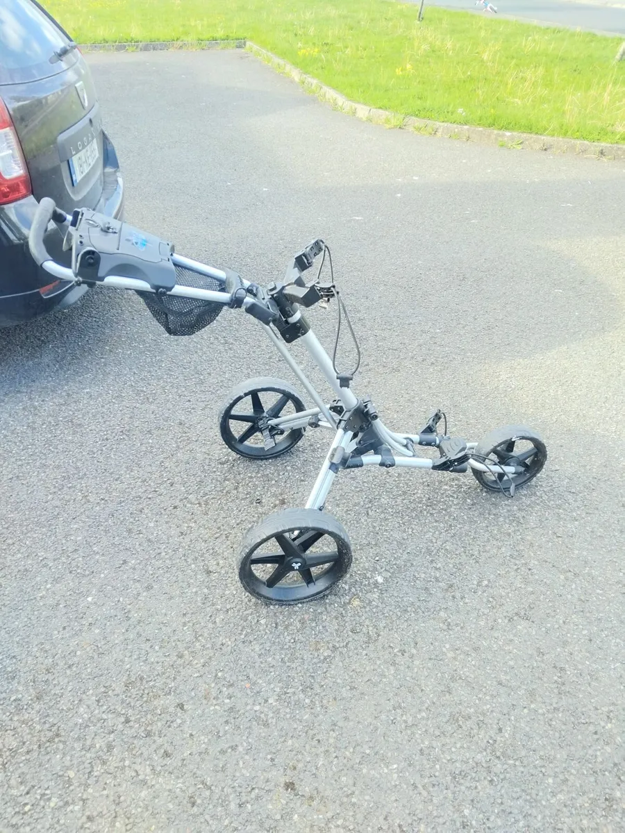 Fastfold golf trolly - Image 4