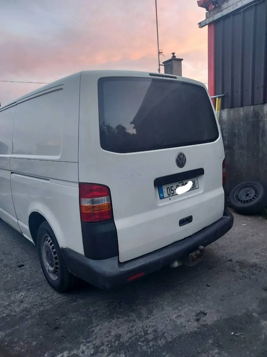 VW Transporter T5 2.5tdi - Image 2