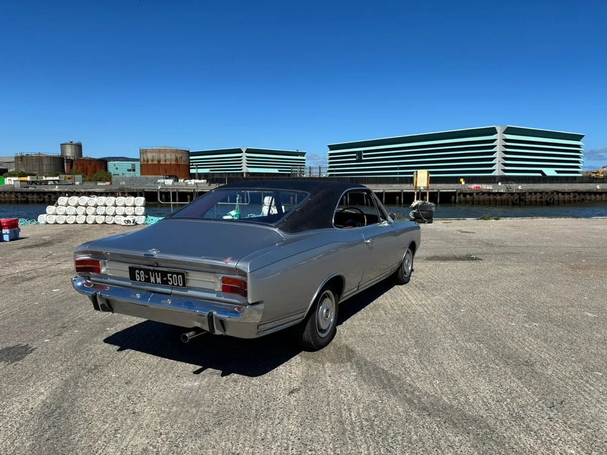 Opel Commodore Coupe A - Image 4