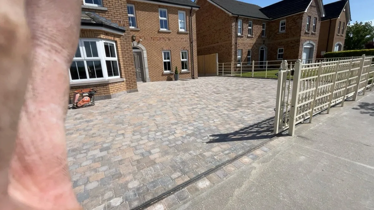 Garden - Image 1