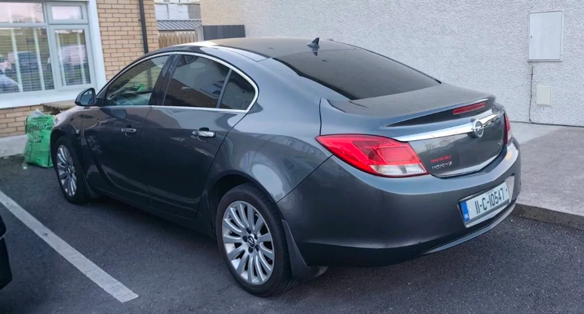 Opel Insignia 2011 2.0 CDTI – parts or repair - Image 2