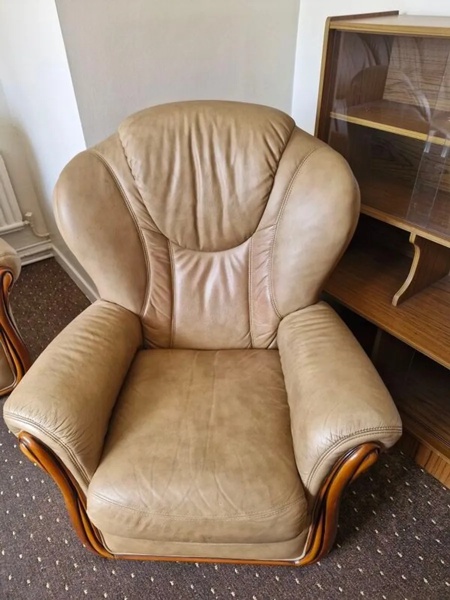 3 piece suite - Image 1