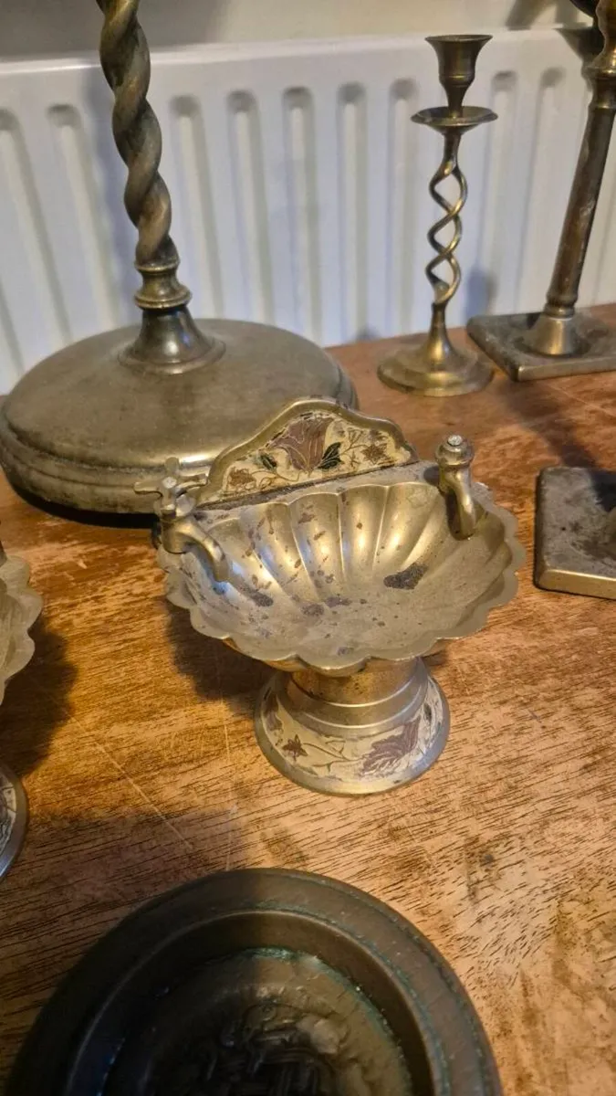 Classic vintage old brass ornaments - Image 4