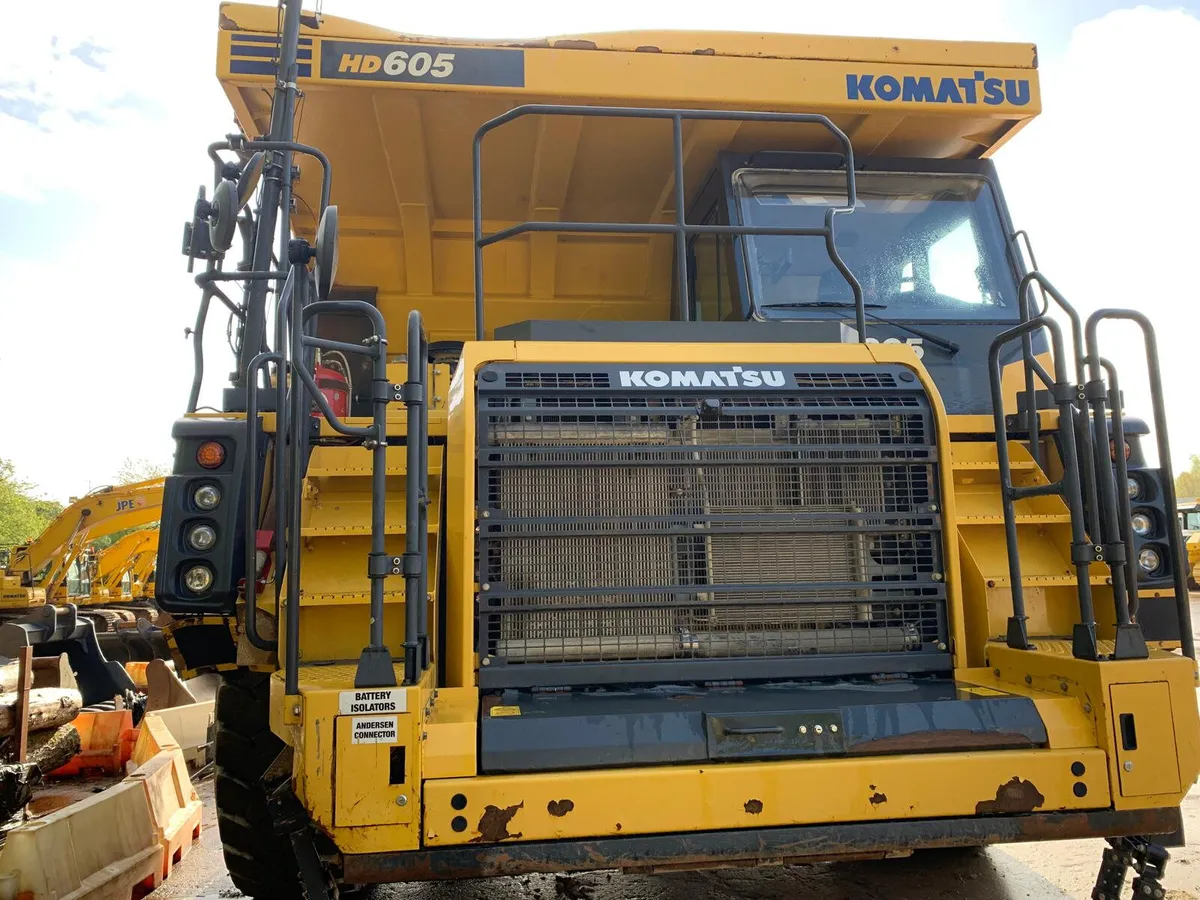 Komatsu HD605 Hauler - Image 3