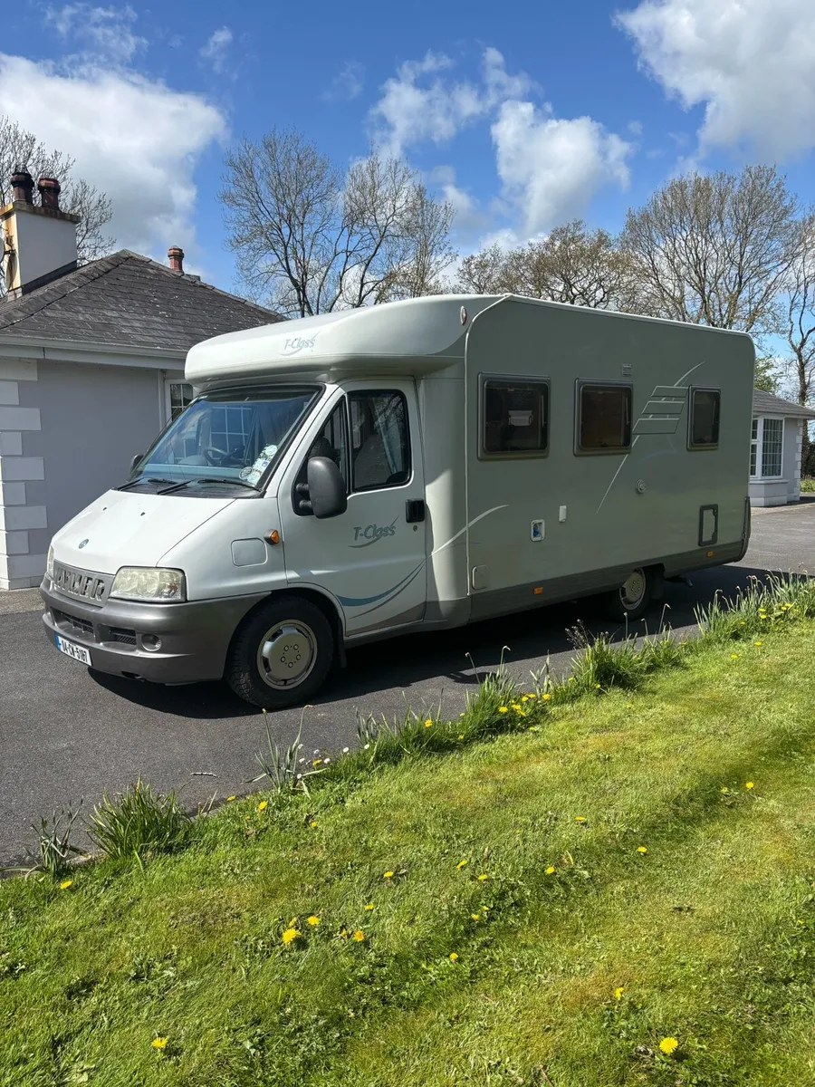 Camper van - Image 2