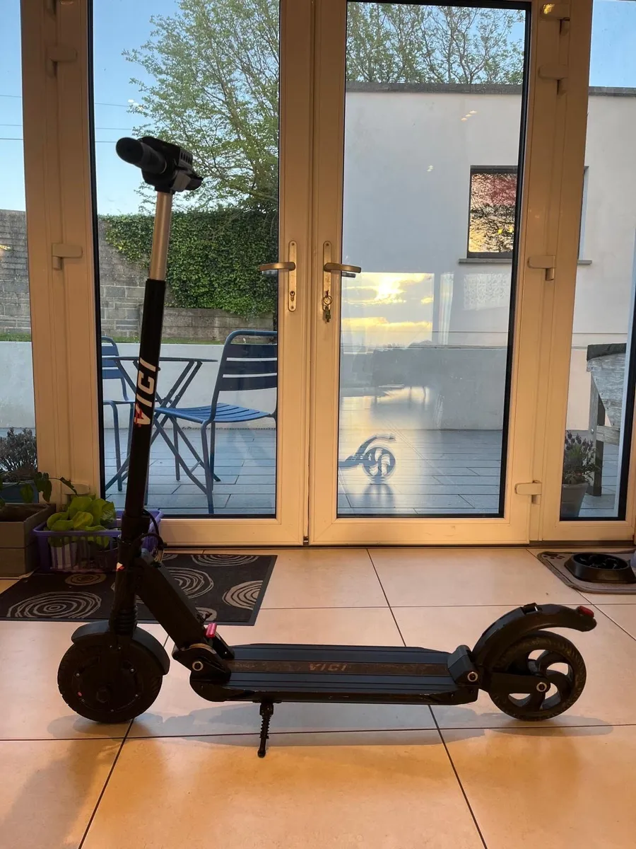 Electric scooter - Image 1