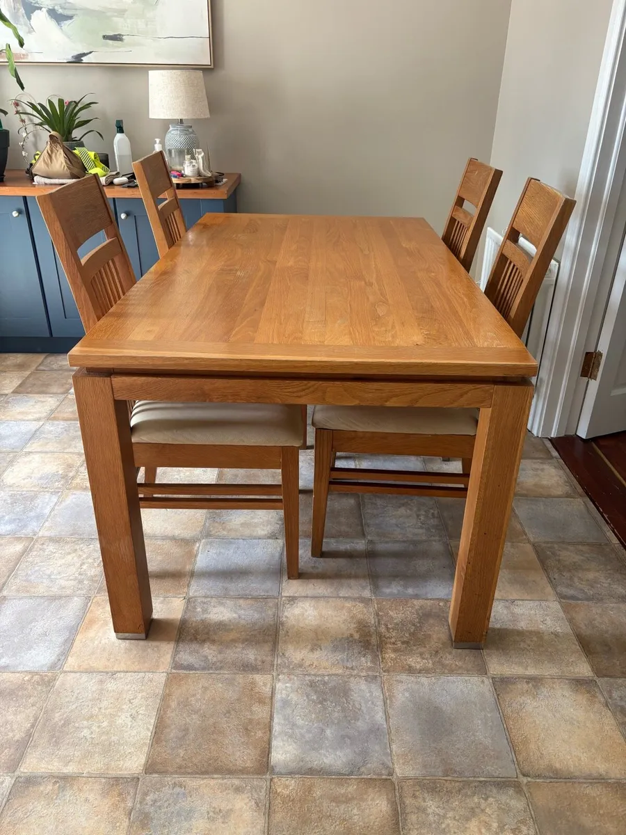 Wooden dining table - Image 2
