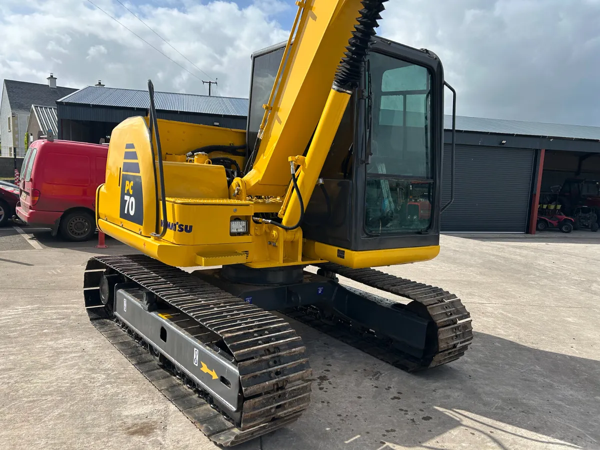 2017 Komatsu PC 70-8 - Image 2