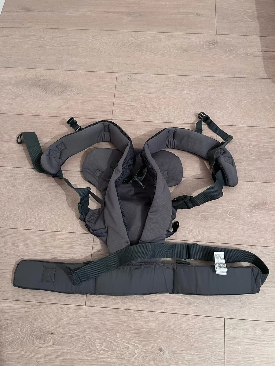 Baby carrier/harness - Image 2
