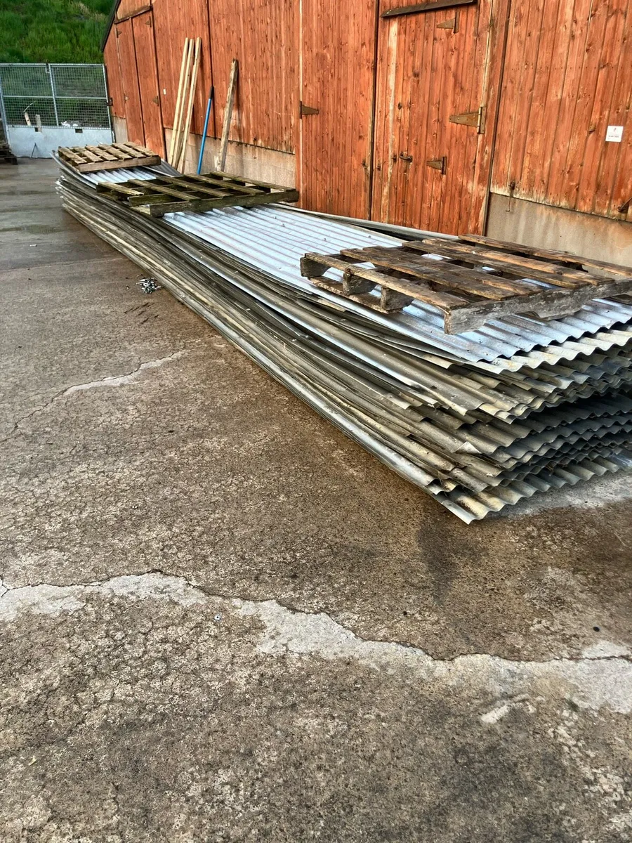 Tin 25ft x 3ft - Image 1