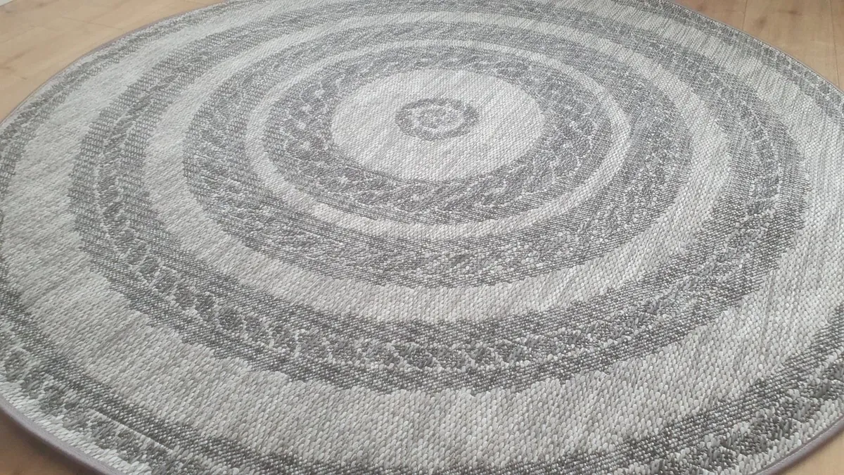 Double Sided Carpet Mat Rug 160cm Diameter - Image 3